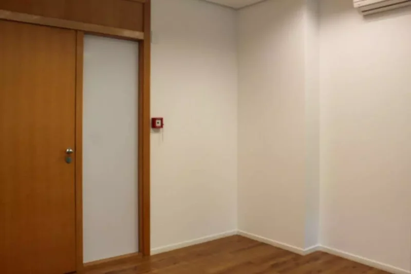 ALUGA-SE EXCELENTE SALA COMERCIAL ITAIM - 187m2 - 6 VAGAS Av. das Nações Unidas São Paulo - 