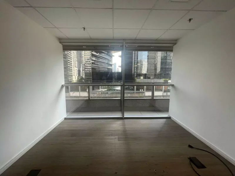 ALUGA-SE CONJUNTO COMERCIAL 83m2 - 2 VAGAS - MELHOR CUSTO BENEFICÍO PARA SEU NEGÓCIO Avenida das Nações Unidas São Paulo - 