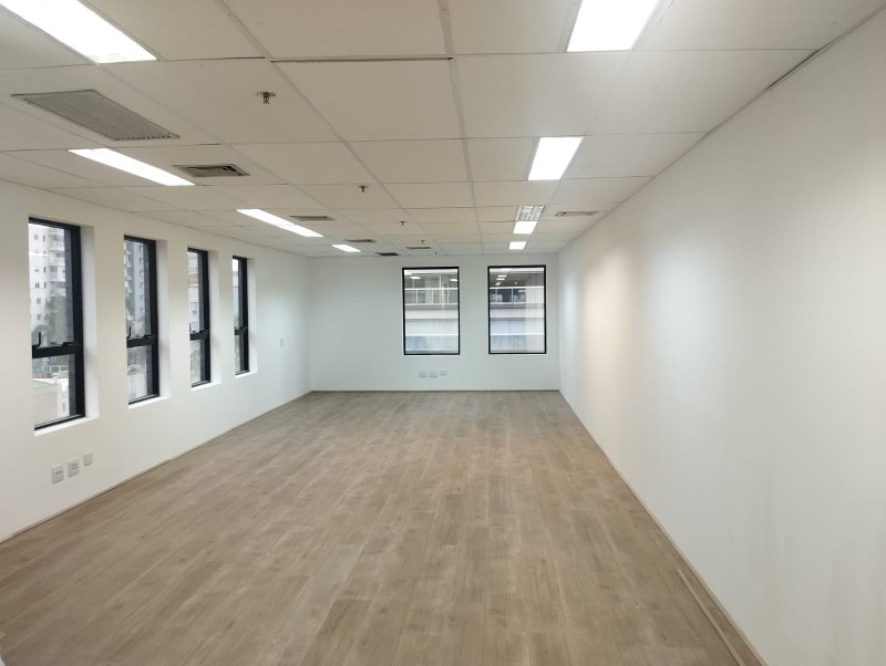 ALUGA-SE SALA - 60m2 - 700M DO METRÔ Rua Cardeal Arcoverde São Paulo - 