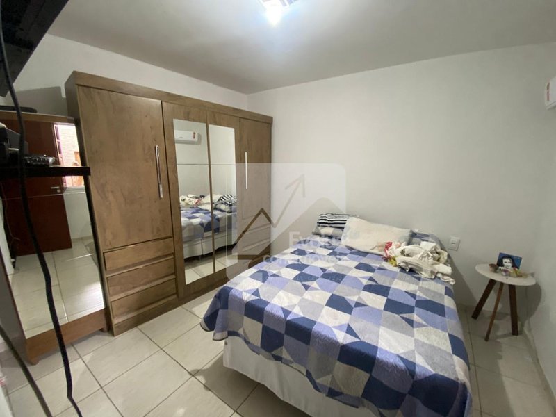 Vendo casa 2/4 em Itapuã por R$ 310.000,00 - Prox. Novo Mix - Salvador - 