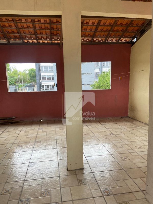 Vendo casa 2/4 em Itapuã por R$ 310.000,00 - Prox. Novo Mix - Salvador - 