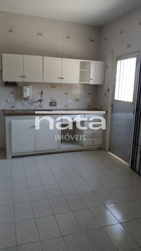 Casa com 2 quartos para locação Rua Nobre de Lacerda Duque de Caxias - 