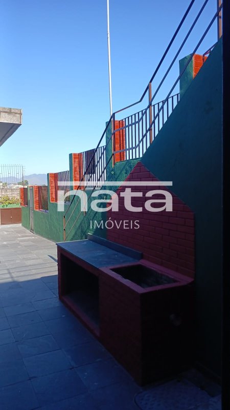 Casa com 2 quartos para locação Rua Nobre de Lacerda Duque de Caxias - 