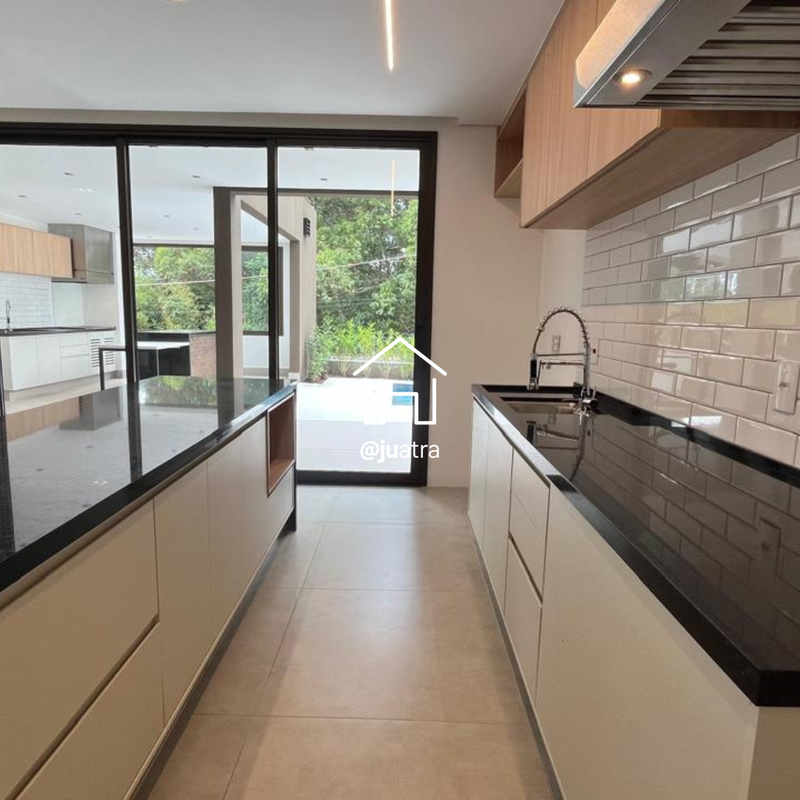 Casa nova com piscina e gourmet no Condomínio Tabapuã – Valinhos - Valinhos - 