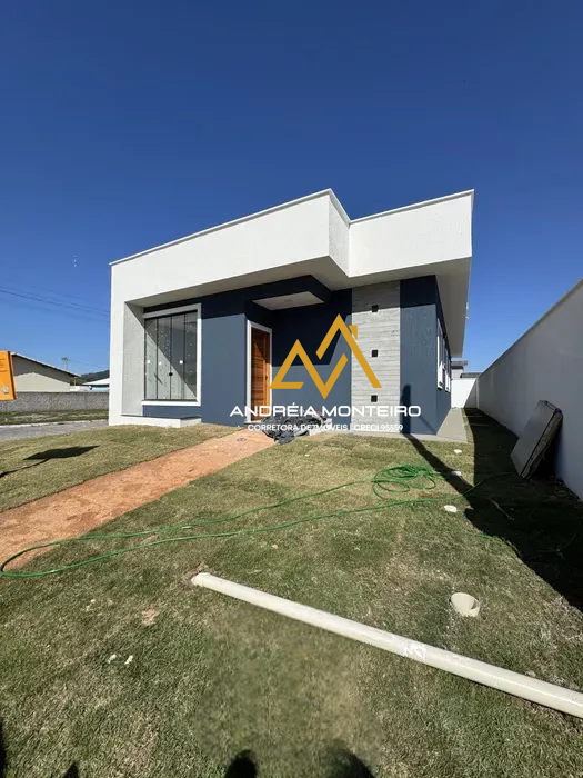 Casa com 3 dormitórios à venda, 240m² por R$ 580.000 - Cond. Dom Village (Ubatiba)-Maricá Rodovia Vereador Oldemar Guedes Figueiredo Km 04 Maricá - 