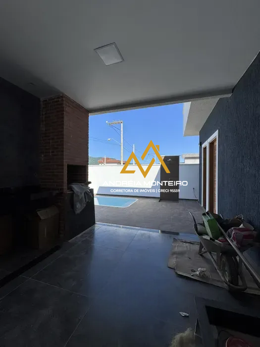 Casa com 3 dormitórios à venda, 240m² por R$ 580.000 - Cond. Dom Village (Ubatiba)-Maricá Rodovia Vereador Oldemar Guedes Figueiredo Km 04 Maricá - 