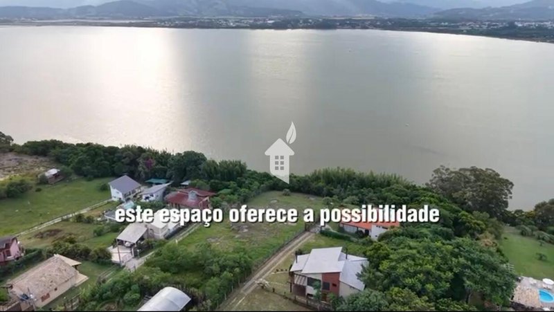 TERRENO RARO NA BEIRA DA LAGOA - PRAIA DO ROSA RUA OSTRA Imbituba - 