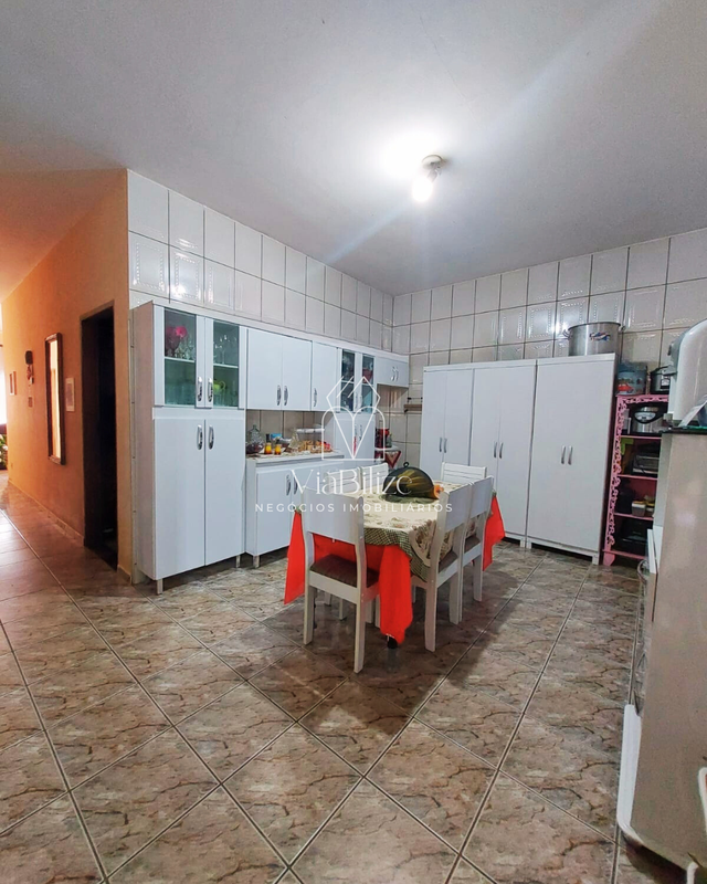 Casa à venda com 4 dormitórios e piscina aquecida - Mogi Mirim - 