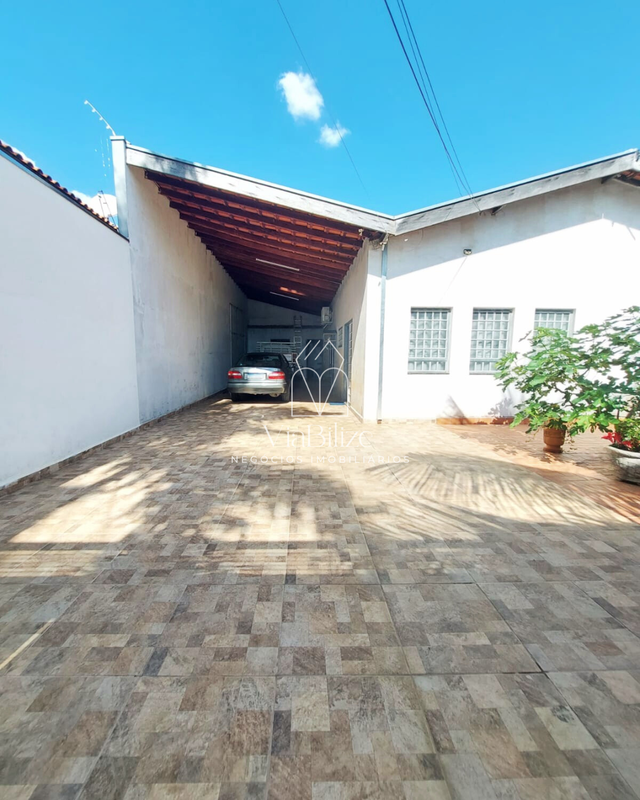 Casa à venda com 4 dormitórios e piscina aquecida - Mogi Mirim - 