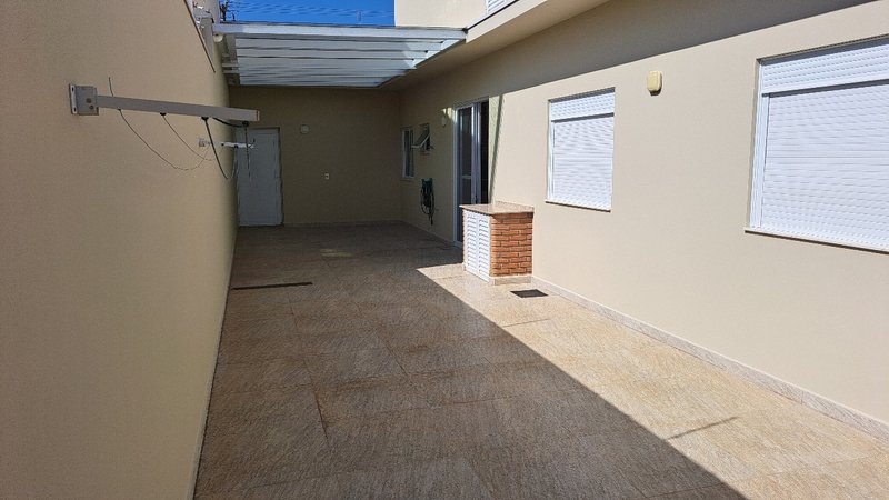 Excelente casa com 03 dormitórios para venda - Jardim Esplanada - Indaiatuba - SP Rua Médico Edmundo de Lima Pontes Indaiatuba - 