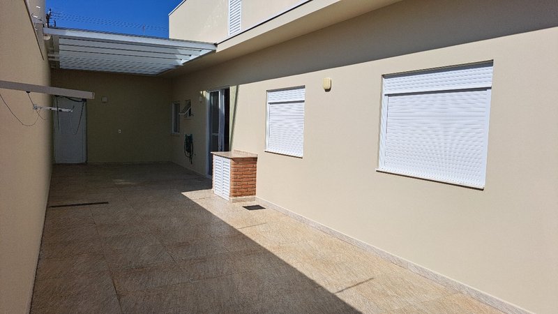 Excelente casa com 03 dormitórios para venda - Jardim Esplanada - Indaiatuba - SP Rua Médico Edmundo de Lima Pontes Indaiatuba - 