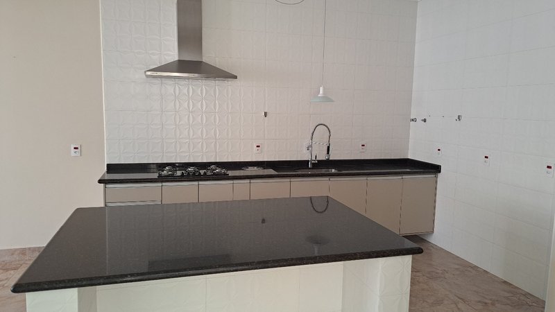 Excelente casa com 03 dormitórios para venda - Jardim Esplanada - Indaiatuba - SP Rua Médico Edmundo de Lima Pontes Indaiatuba - 