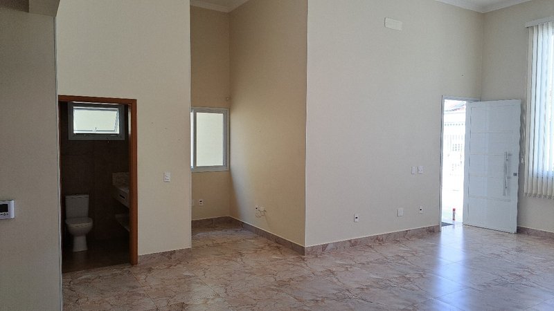 Excelente casa com 03 dormitórios para venda - Jardim Esplanada - Indaiatuba - SP Rua Médico Edmundo de Lima Pontes Indaiatuba - 