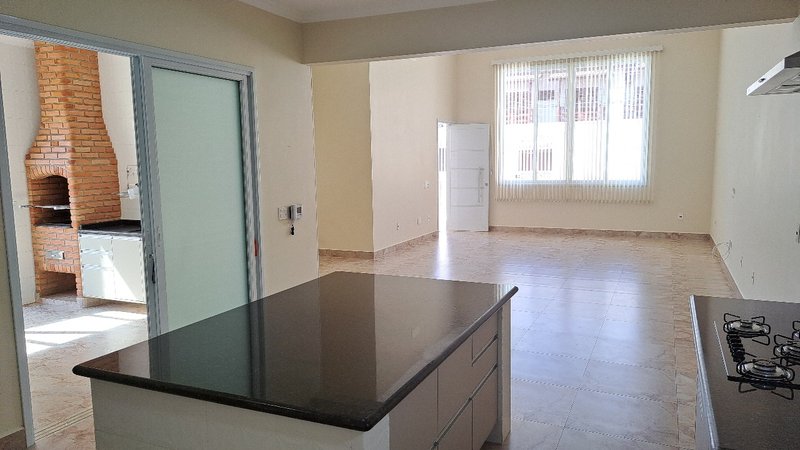 Excelente casa com 03 dormitórios para venda - Jardim Esplanada - Indaiatuba - SP Rua Médico Edmundo de Lima Pontes Indaiatuba - 