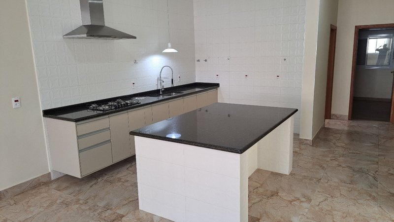 Excelente casa com 03 dormitórios para venda - Jardim Esplanada - Indaiatuba - SP Rua Médico Edmundo de Lima Pontes Indaiatuba - 