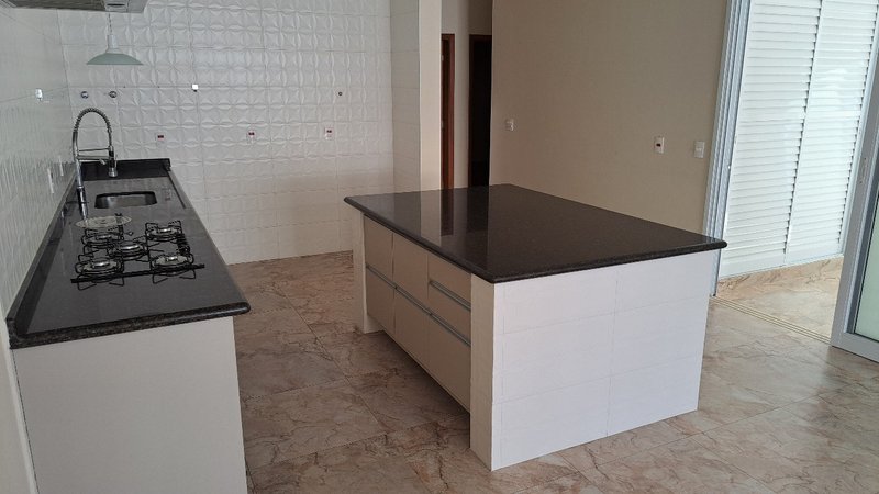 Excelente casa com 03 dormitórios para venda - Jardim Esplanada - Indaiatuba - SP Rua Médico Edmundo de Lima Pontes Indaiatuba - 