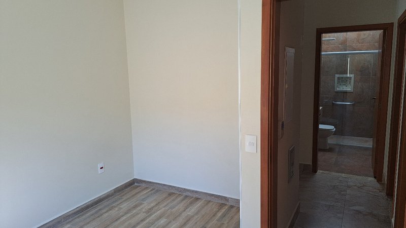Excelente casa com 03 dormitórios para venda - Jardim Esplanada - Indaiatuba - SP Rua Médico Edmundo de Lima Pontes Indaiatuba - 