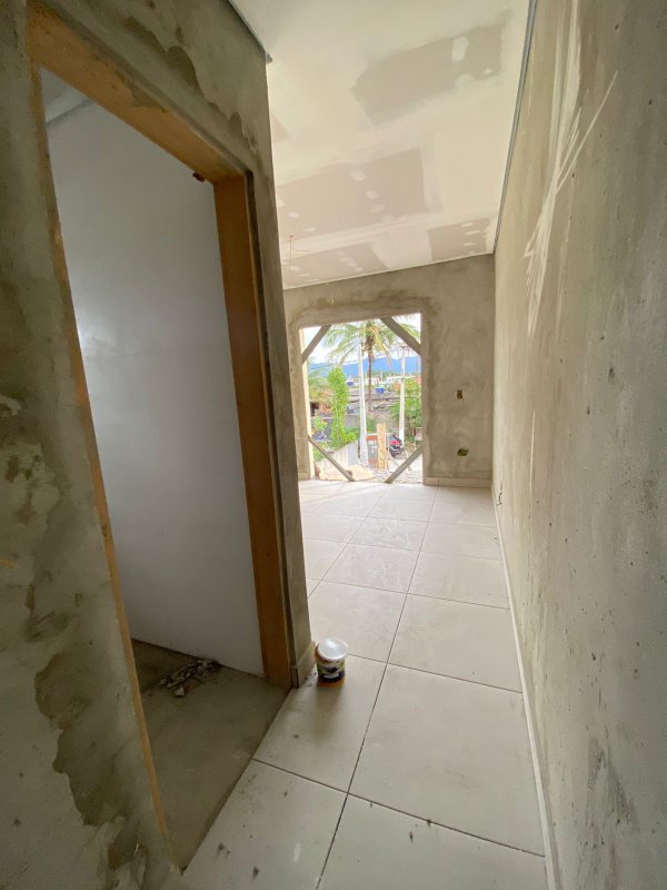 Oportunidade no bairro que mais cresce em Caraguatatuba: Golfinho! - Caraguatatuba - 