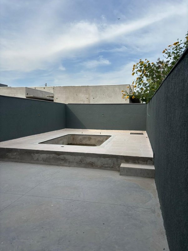 Oportunidade no bairro que mais cresce em Caraguatatuba: Golfinho!  Caraguatatuba - 