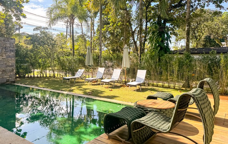 Casa com Arquitetura Contemporânea e Lazer Completo na Praia da Baleia – À VENDA - São Sebastião - 