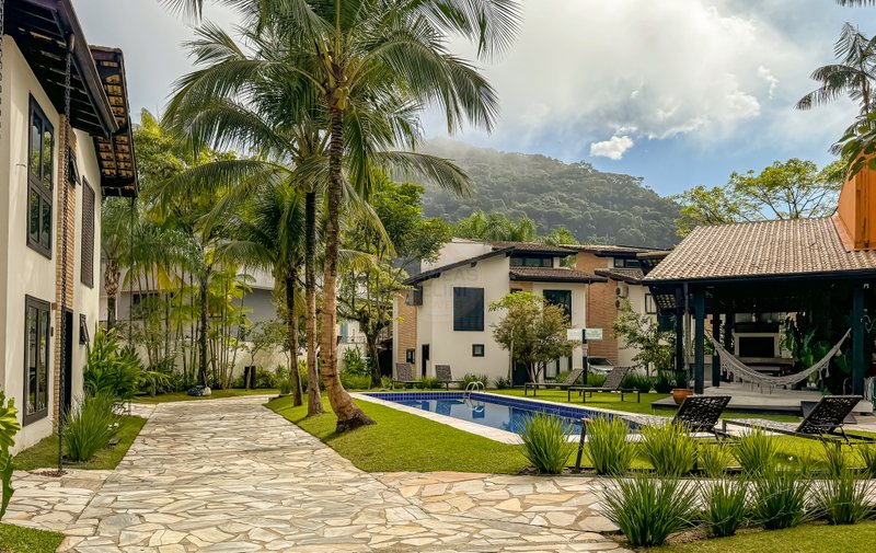 Casa em Condomínio na Praia de Juquehy - À VENDA - São Sebastião - 