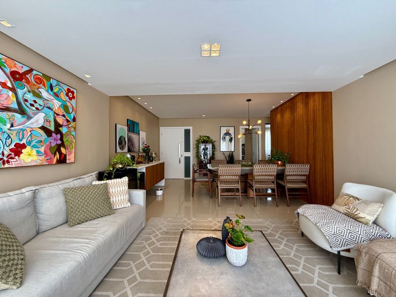 APARTAMENTO 3 QUARTOS 2 SUÍTES DECORADO VARANDA PISCINA 3 GARAGENS À VENDA NA GRAÇA! Rua Barão de Loreto Salvador - 