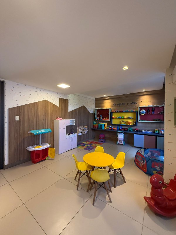 APARTAMENTO 3 QUARTOS 2 SUÍTES DECORADO VARANDA PISCINA 3 GARAGENS À VENDA NA GRAÇA! Rua Barão de Loreto Salvador - 