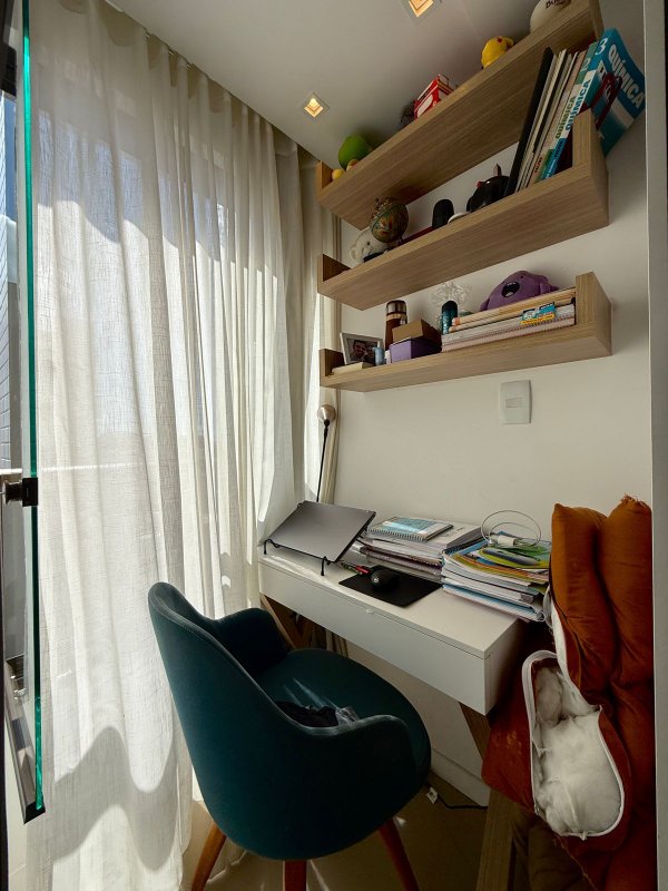 APARTAMENTO 3 QUARTOS 2 SUÍTES DECORADO VARANDA PISCINA 3 GARAGENS À VENDA NA GRAÇA! Rua Barão de Loreto Salvador - 
