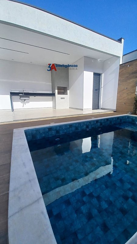 SOBRADO COND. VILLAGIO WANEL – SOROCABA - Sorocaba - 
