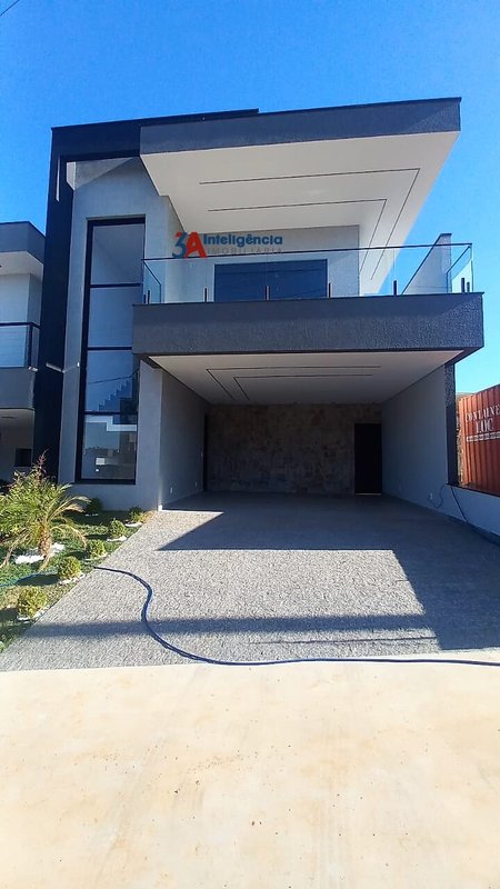 SOBRADO COND. VILLAGIO WANEL – SOROCABA - Sorocaba - 