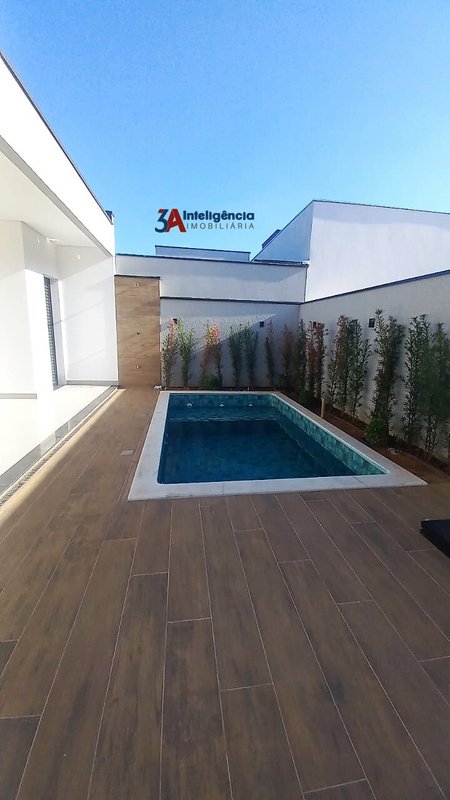 SOBRADO COND. VILLAGIO WANEL – SOROCABA - Sorocaba - 