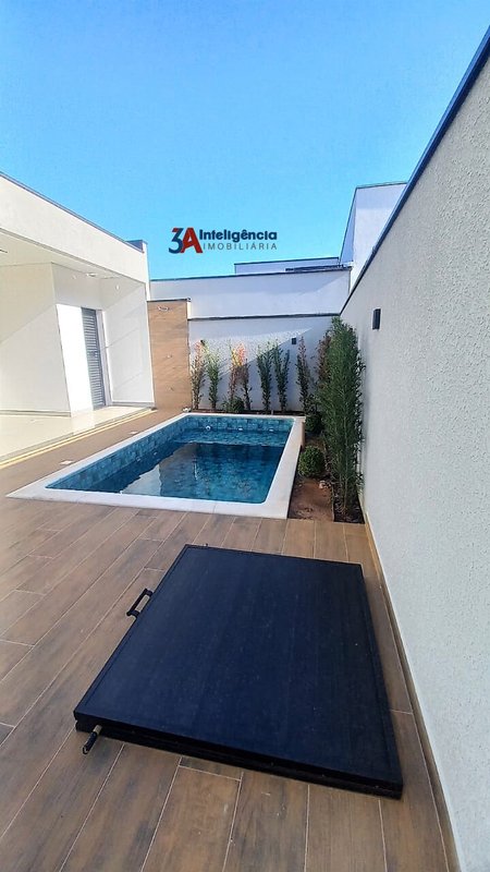 SOBRADO COND. VILLAGIO WANEL – SOROCABA - Sorocaba - 