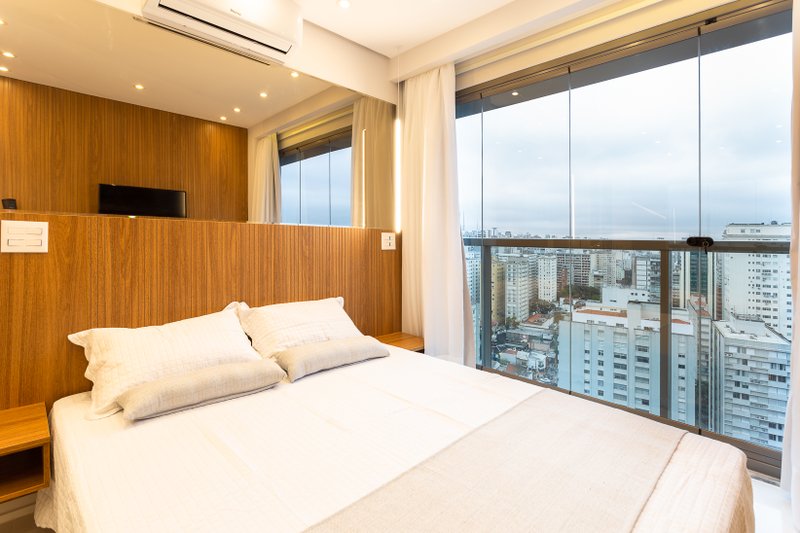 VENDE-SE OU ALUGA-SE PENTHOUSE NOVÍSSIMA – OSCAR FREIRE – 106m2 Rua Oscar Freire São Paulo - 