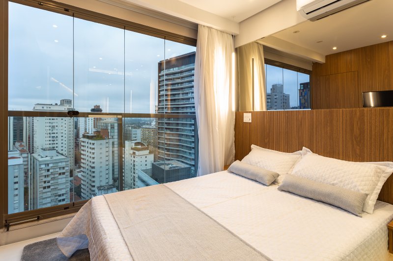 VENDE-SE OU ALUGA-SE PENTHOUSE NOVÍSSIMA – OSCAR FREIRE – 106m2 Rua Oscar Freire São Paulo - 