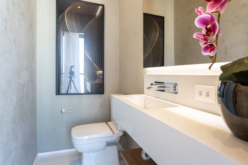 VENDE-SE OU ALUGA-SE PENTHOUSE NOVÍSSIMA – OSCAR FREIRE – 106m2 Rua Oscar Freire São Paulo - 