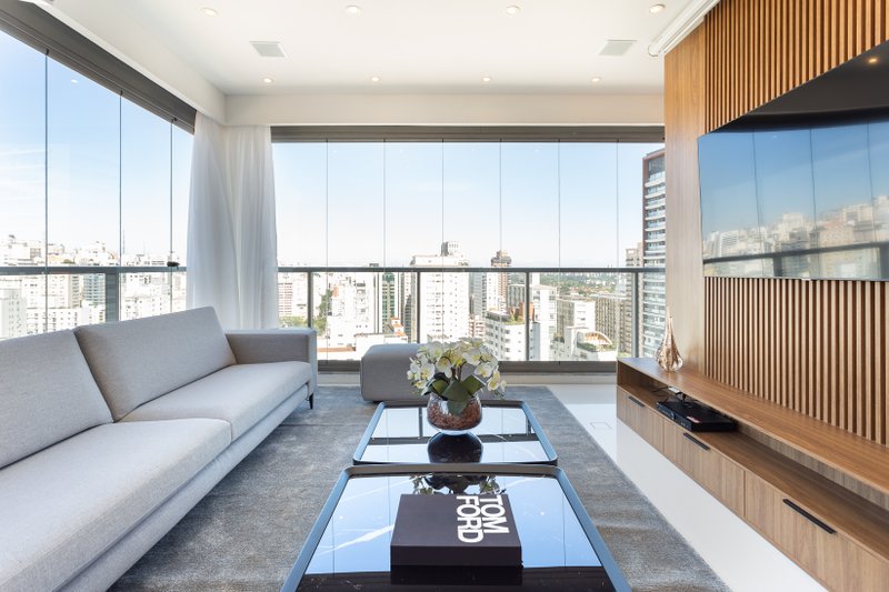 VENDE-SE OU ALUGA-SE PENTHOUSE NOVÍSSIMA – OSCAR FREIRE – 106m2 Rua Oscar Freire São Paulo - 