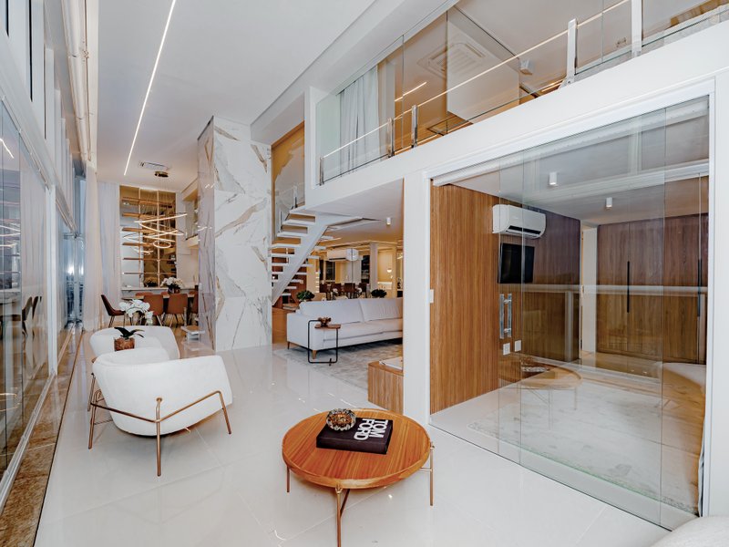 VENDE-SE OU ALUGA-SE DUPLEX – Vila Nova Conceição – 172m2 Avenida Presidente Juscelino Kubitschek São Paulo - 