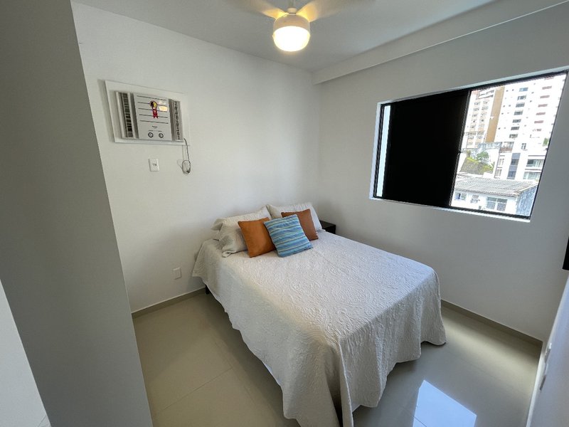 APARTAMENTO QUARTO SALA MOBILIADO COM GARAGEM PISCINA À VENDA NA BARRA! Rua Ari Barroso Salvador - 