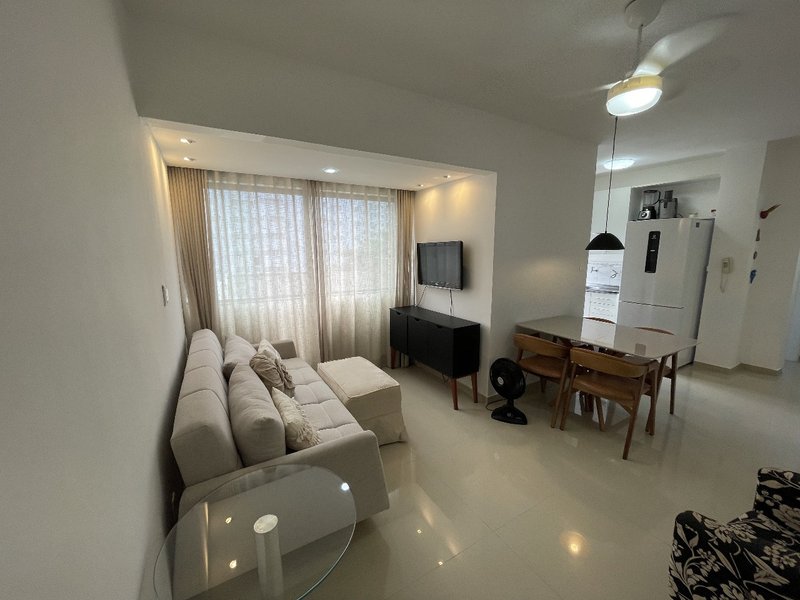 APARTAMENTO QUARTO SALA MOBILIADO COM GARAGEM PISCINA À VENDA NA BARRA! Rua Ari Barroso Salvador - 
