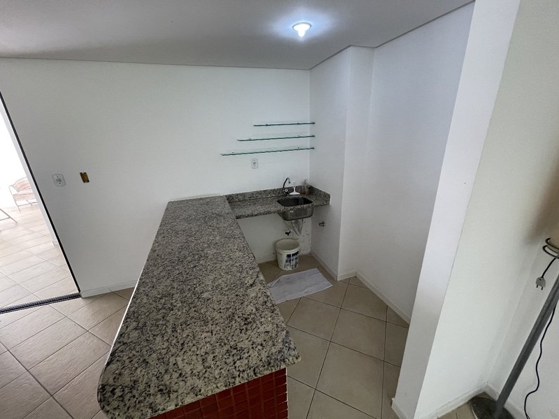 APARTAMENTO QUARTO SALA MOBILIADO COM GARAGEM PISCINA À VENDA NA BARRA! Rua Ari Barroso Salvador - 