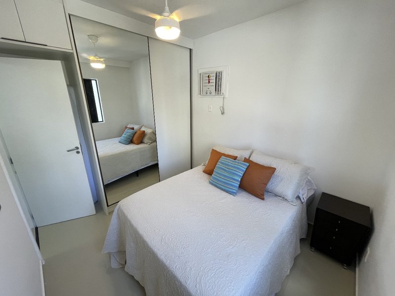 APARTAMENTO QUARTO SALA MOBILIADO COM GARAGEM PISCINA À VENDA NA BARRA! Rua Ari Barroso Salvador - 