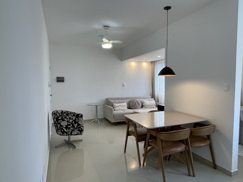APARTAMENTO QUARTO SALA MOBILIADO COM GARAGEM PISCINA À VENDA NA BARRA! Rua Ari Barroso Salvador - 