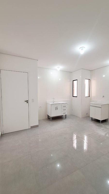More no coração da Zona Leste, apartamento com 1 dorm, apenas 700 metros da Estação Belém Rua Diamantino São Paulo - 