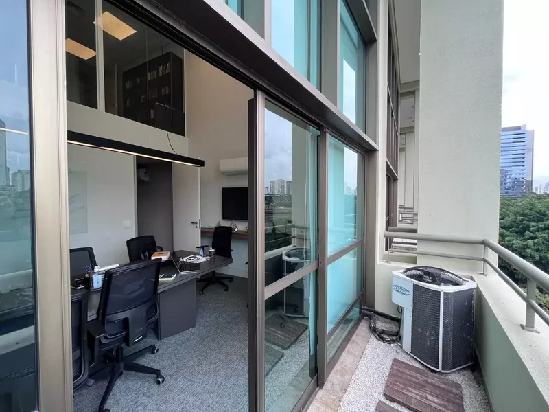 VENDE-SE CONJUNTO COMERCIAL PARA ESCRITÓRIO - 126m2 - 4 VAGAS – BROOKLIN Rua Pitu São Paulo - 