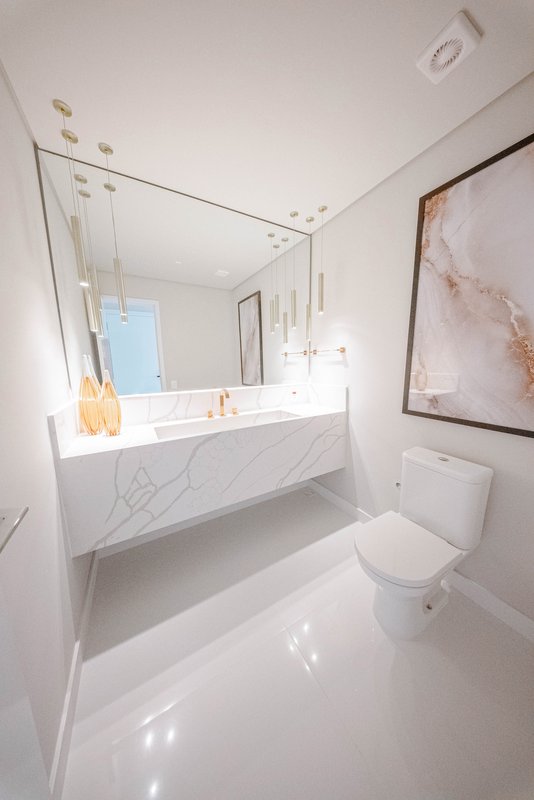 VENDE-SE OU ALUGA-SE PENTHOUSE ESPETACULAR – 3 SUÍTES - 2 VAGAS - ÚNICA - PINHEIROS – 200m Avenida Rebouças São Paulo - 