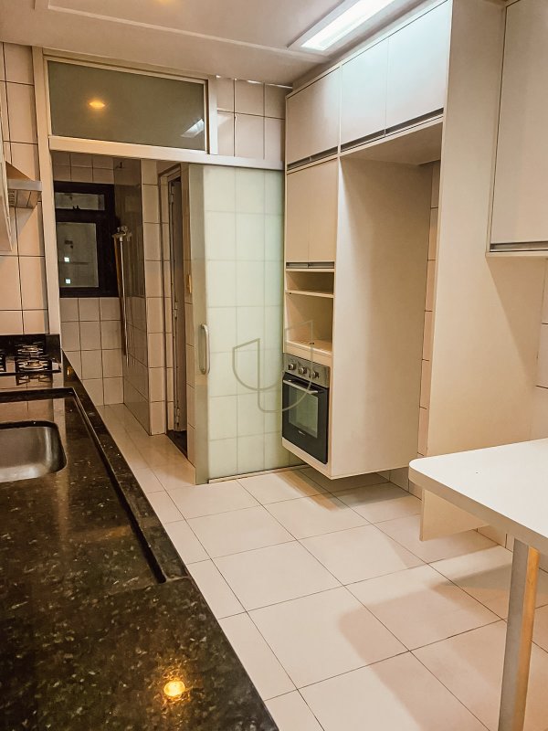 Apartamento com 2 Suítes no Grand Classique Rua Geraldo Vieira São José dos Campos - 