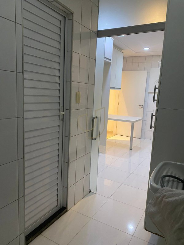 Apartamento com 2 Suítes no Grand Classique Rua Geraldo Vieira São José dos Campos - 