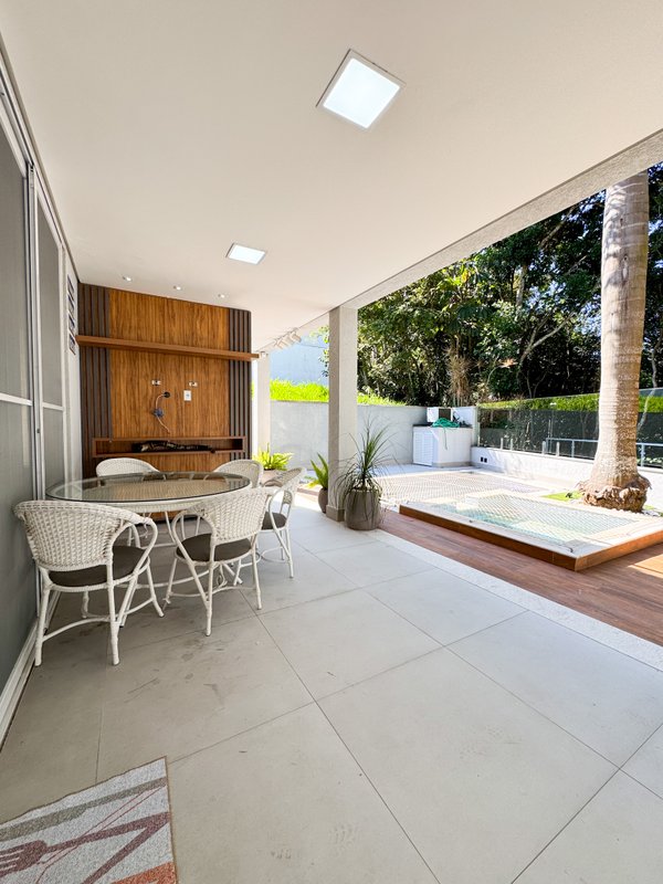 Sofisticação, natureza e design em perfeita harmonia Alameda das Siriemas Arujá - 