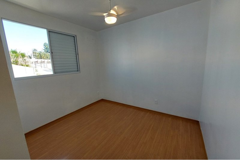 Apartamento Á venda Reformado, 41m - R$ 217.500 -  2 Dorm. - Res. Solar do Vale - Sorocaba Rua José Carlos de Freitas Sorocaba - 
