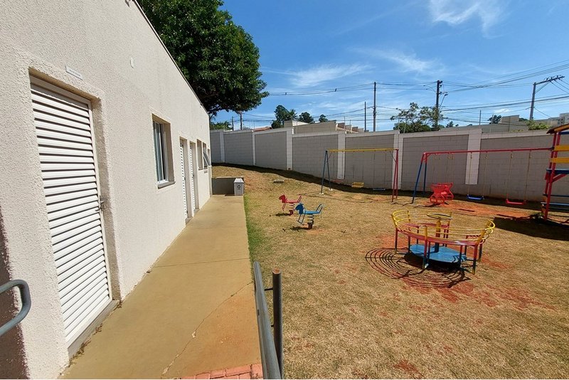 Apartamento Á venda Reformado, 41m - R$ 217.500 -  2 Dorm. - Res. Solar do Vale - Sorocaba Rua José Carlos de Freitas Sorocaba - 